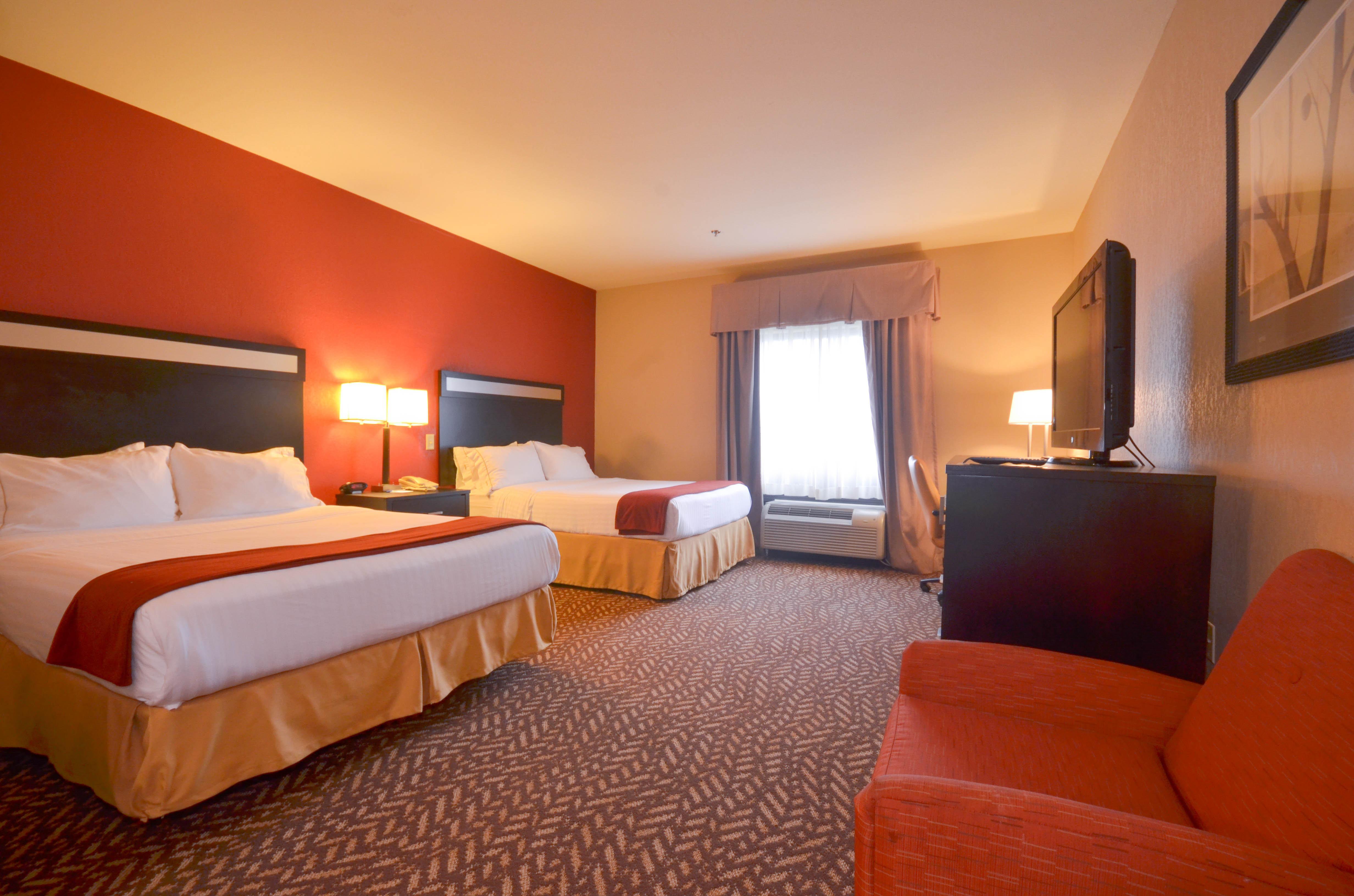 Holiday Inn Express & Suites Pine Bluff/Pines Mall By Ihg Экстерьер фото