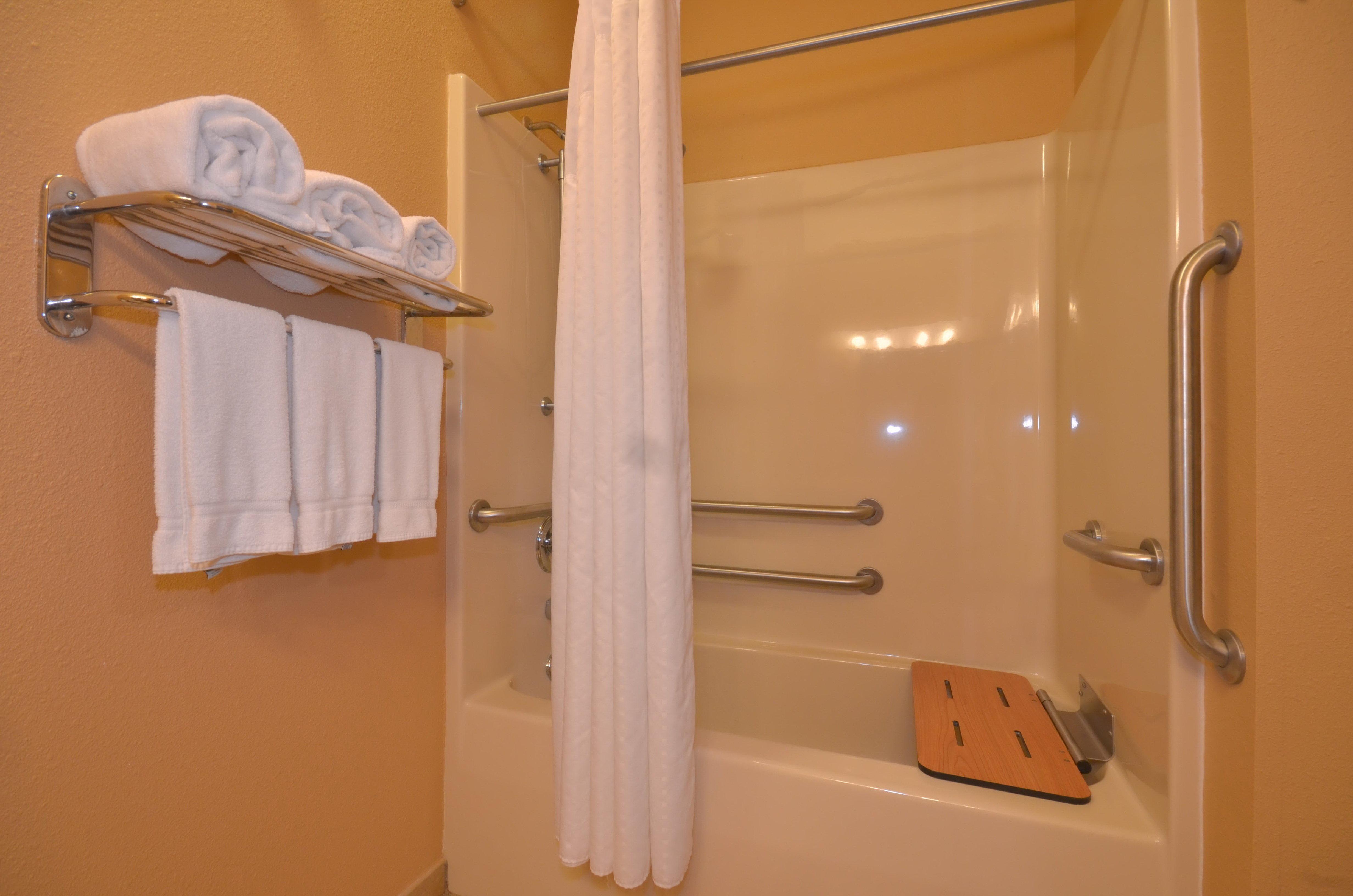 Holiday Inn Express & Suites Pine Bluff/Pines Mall By Ihg Экстерьер фото