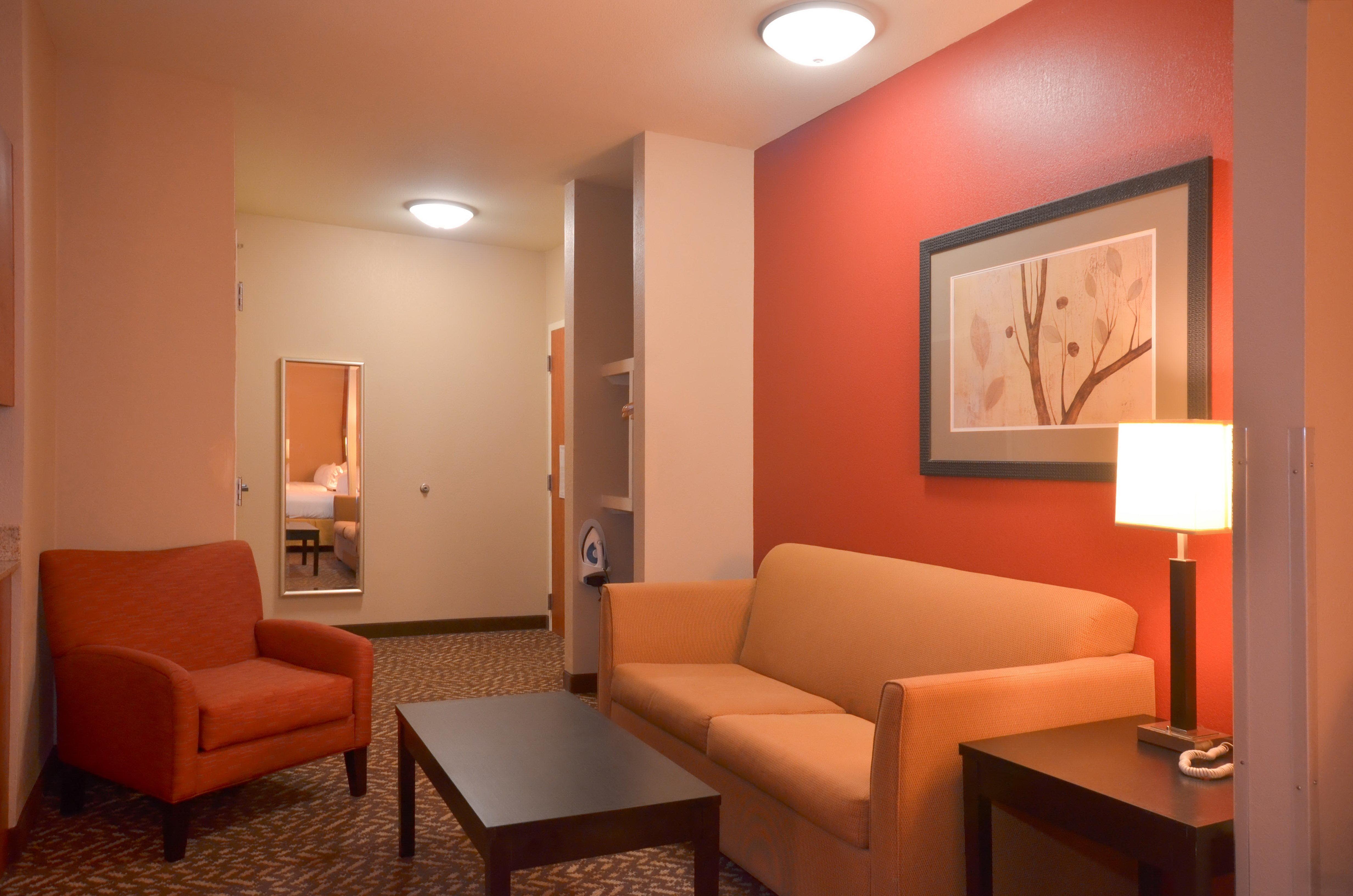 Holiday Inn Express & Suites Pine Bluff/Pines Mall By Ihg Экстерьер фото